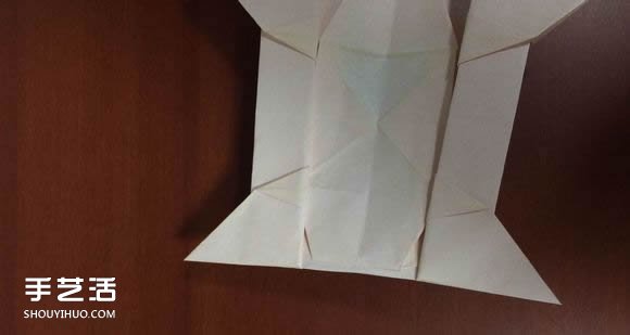 怎么折跑车的教程 手工跑车折纸方法图解(3)