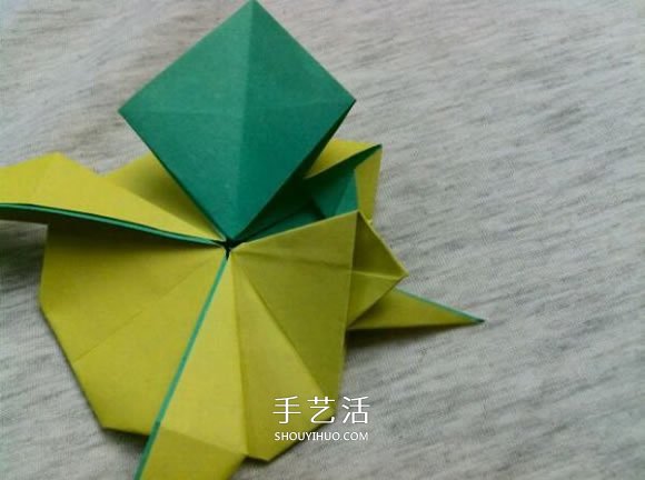 立体青蛙折纸步骤图 复杂折青蛙的方法和图片 www.shouyihuo.com