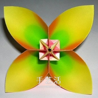 四瓣花的折纸方法图解六个组合成美丽花球