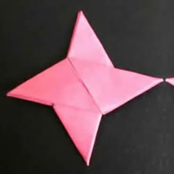 折纸忍者的暗器!四角忍者之星的折法教程