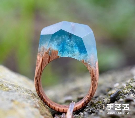 指间装进宇宙 超美的纯手工树脂木戒指图片 -  www.shouyihuo.com